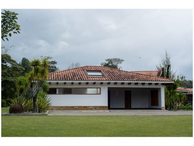 Casa de 4 alcobas en venta en Llano Grande, Rionegro, 600 m² · foto 3 de 24