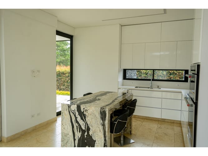 Casa de 4 alcobas en venta en So�Adora, Rionegro, 517 m² · foto 2 de 9