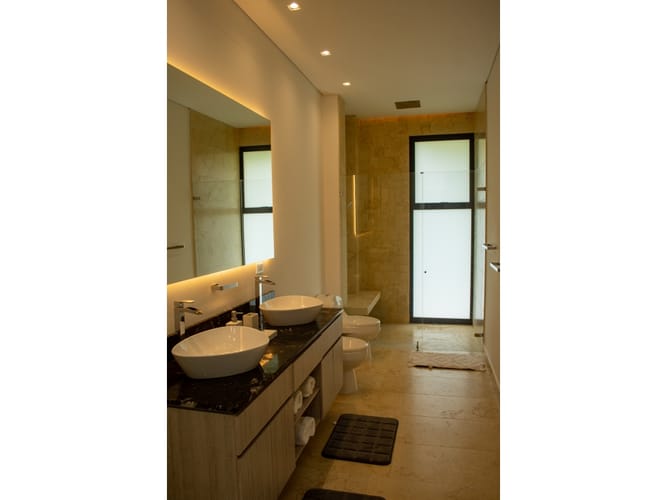 Casa de 4 alcobas en venta en So�Adora, Rionegro, 517 m² · foto 5 de 9