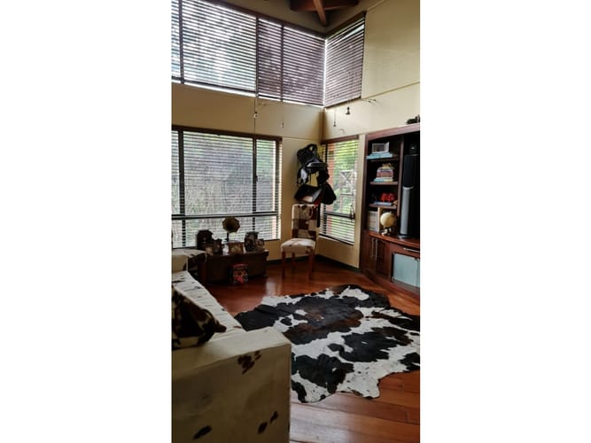 Casa de 4 alcobas en venta en Media Luna, Medellín, 476 m² · foto 2 de 16