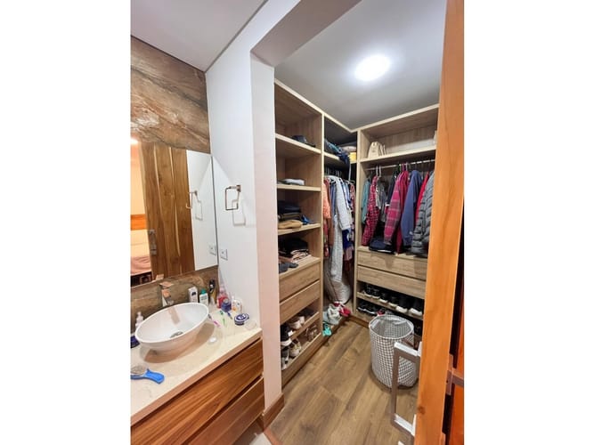 Casa de 4 alcobas en venta en Llano Grande, La Ceja, 360 m² · foto 18 de 24