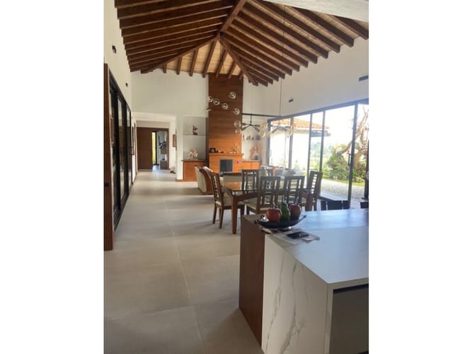 Casa de 3 alcobas en venta en San Gerardo, La Ceja, 430 m² · foto 5 de 18