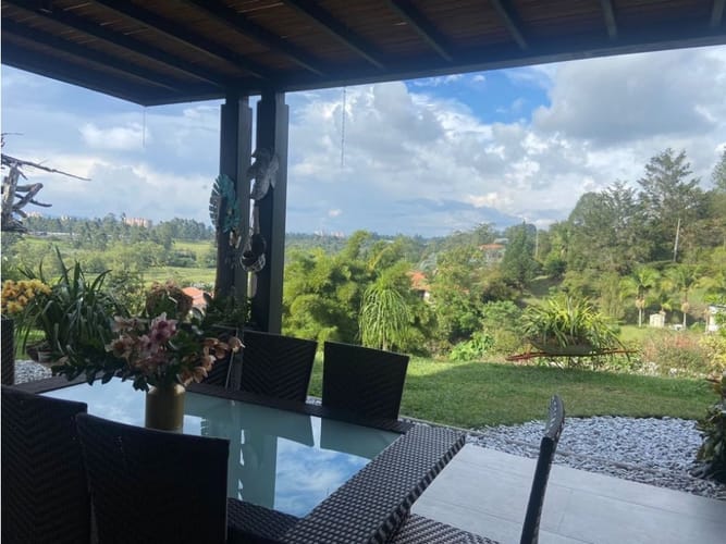 Casa de 3 alcobas en venta en San Gerardo, La Ceja, 430 m² · foto 11 de 18