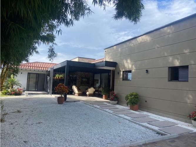 Casa de 3 alcobas en venta en San Gerardo, La Ceja, 430 m² · foto 17 de 18