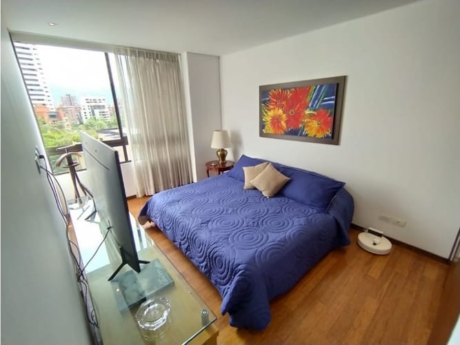 Apartamento de 3 alcobas en venta en San Lucas, Medellín, 192 m² · foto 11 de 24