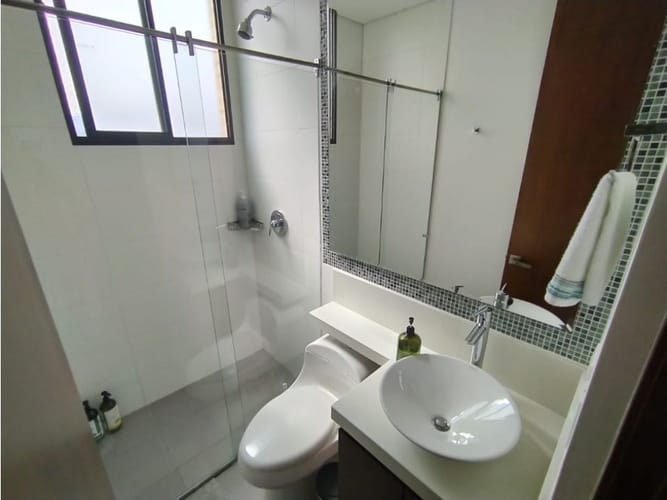 Apartamento de 3 alcobas en venta en San Lucas, Medellín, 192 m² · foto 14 de 24