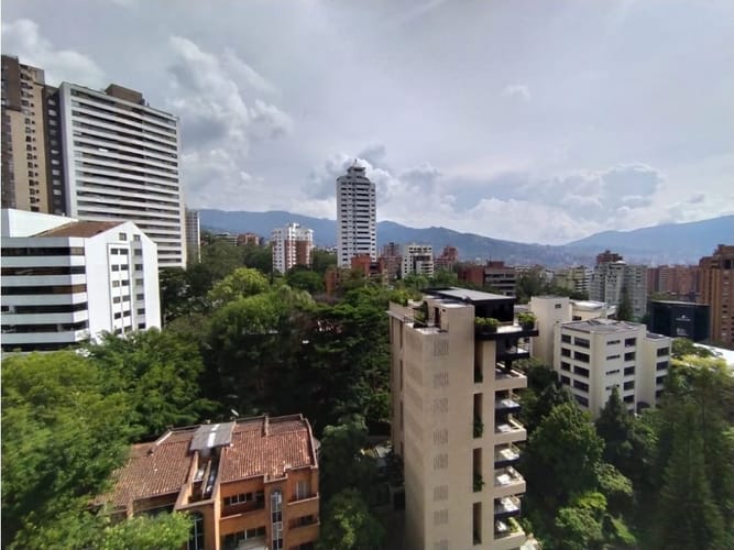 Apartamento de 3 alcobas en venta en San Lucas, Medellín, 192 m² · foto 18 de 24