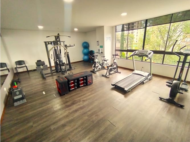 Apartamento de 3 alcobas en venta en San Lucas, Medellín, 192 m² · foto 22 de 24