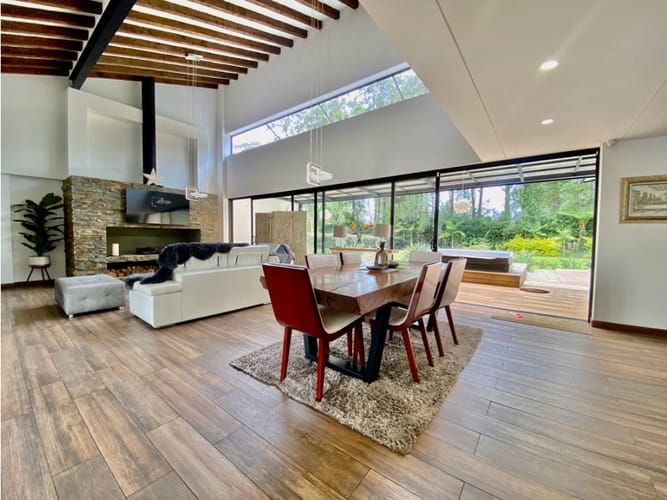 Casa de 5 alcobas en venta en Llano Grande, Rionegro, 450 m² · foto 9 de 24