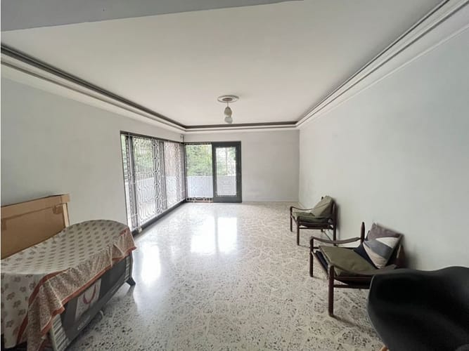 Casa de 5 alcobas en venta en El Poblado, Medellín, 600 m² · foto 3 de 15