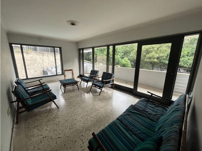 Casa de 5 alcobas en venta en El Poblado, Medellín, 600 m² · foto 8 de 15