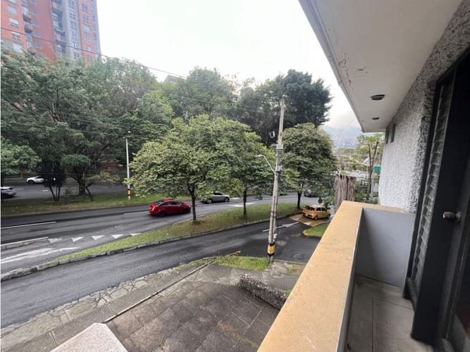 Casa de 5 alcobas en venta en El Poblado, Medellín, 600 m² · foto 12 de 15
