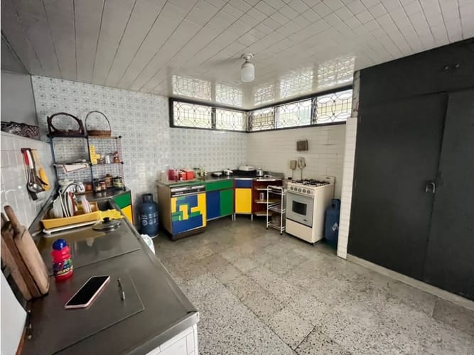 Casa de 5 alcobas en venta en El Poblado, Medellín, 600 m² · foto 14 de 15