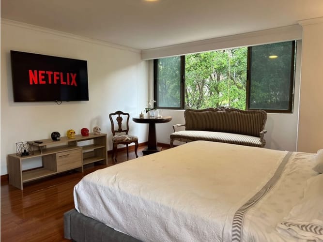 Apartamento de 4 alcobas en venta en La Florida, Medellín, 212 m² · foto 8 de 24