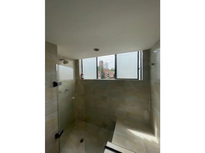 Apartamento de 4 alcobas en venta en La Florida, Medellín, 212 m² · foto 18 de 24