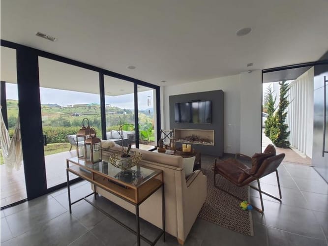 Casa de 3 alcobas en venta en El Retiro, 260 m² · foto 5 de 12