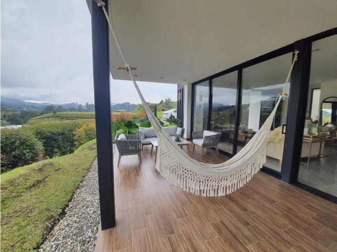 Casa de 3 alcobas en venta en El Retiro, 260 m² · foto 9 de 12