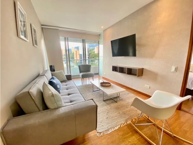 Apartamento de 1 alcoba en arriendo en El Poblado, Medellín, 80 m² · foto 4 de 14