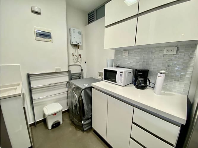 Apartamento de 1 alcoba en arriendo en El Poblado, Medellín, 80 m² · foto 13 de 14