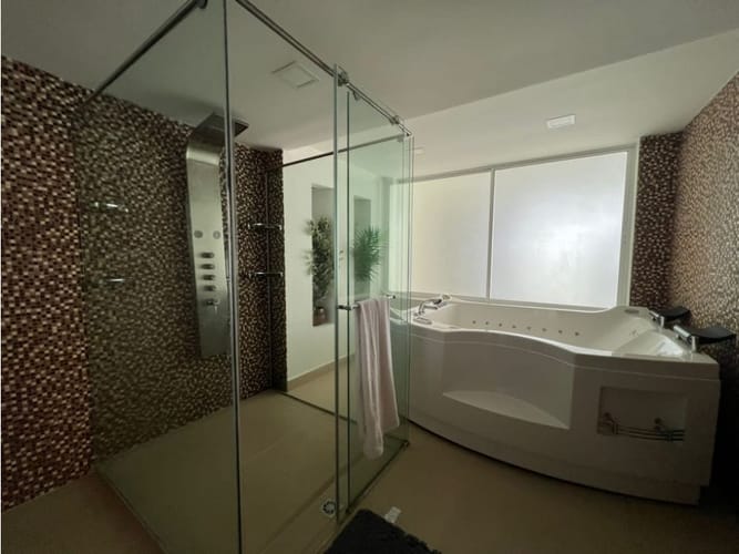 Casa de 4 alcobas en arriendo en El Poblado, Rionegro, 520 m² · foto 13 de 24