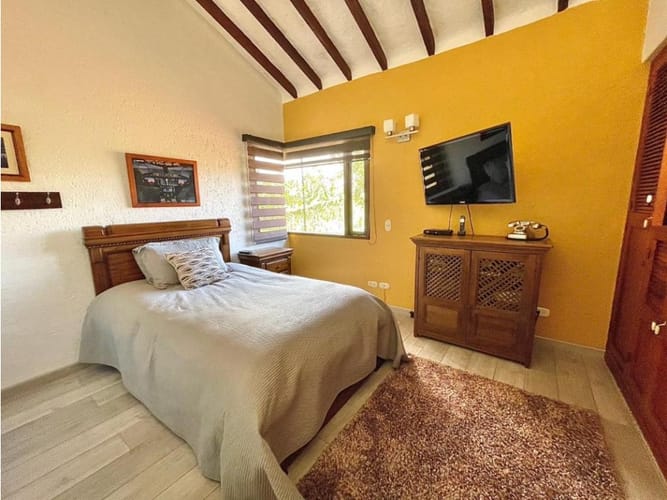 Casa de 4 alcobas en venta en Llano Grande, Rionegro, 550 m² · foto 12 de 24