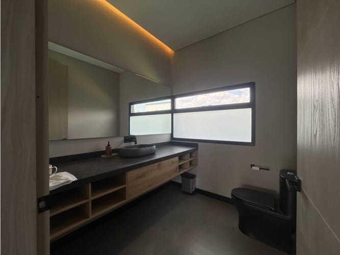 Casa de 3 alcobas en venta en Llano Grande, Rionegro, 576 m² · foto 5 de 13