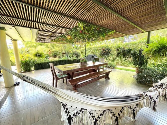 Casa de 4 alcobas en venta en Llano Grande, Rionegro, 550 m² · foto 18 de 24