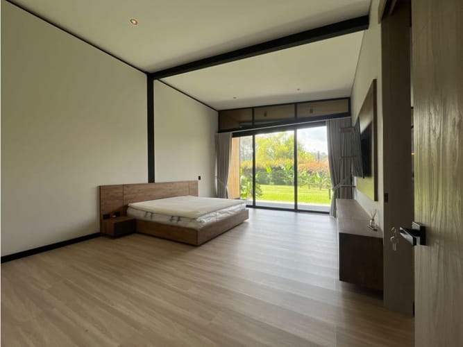 Casa de 3 alcobas en venta en Llano Grande, Rionegro, 576 m² · foto 8 de 13