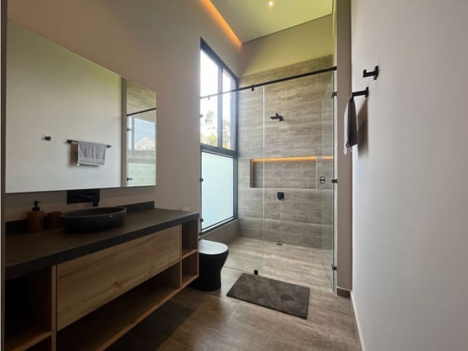 Casa de 3 alcobas en venta en Llano Grande, Rionegro, 576 m² · foto 10 de 13