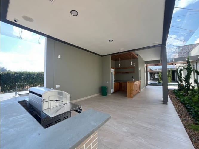 Casa de 3 alcobas en venta en Llano Grande, Rionegro, 576 m² · foto 12 de 13