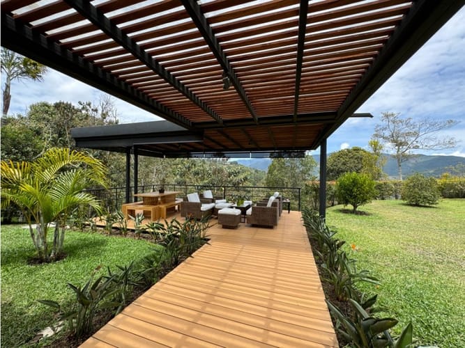Casa de 4 alcobas en venta en Puente Pelaez, El Retiro, 380 m² · foto 18 de 22