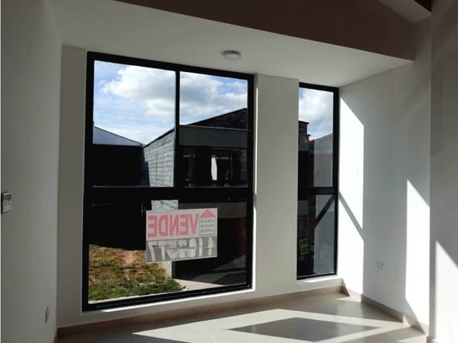 Casa de 3 alcobas en venta en La Ceja, 128 m² · foto 12 de 15