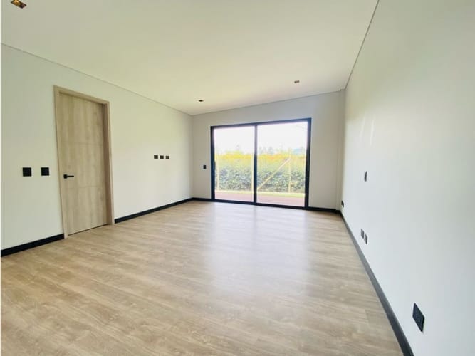 Casa de 3 alcobas en venta en Llano Grande, Rionegro, 424 m² · foto 16 de 24