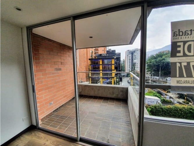 Apartamento de 2 alcobas en venta en Las Vegas, Envigado, 78 m² · foto 2 de 10