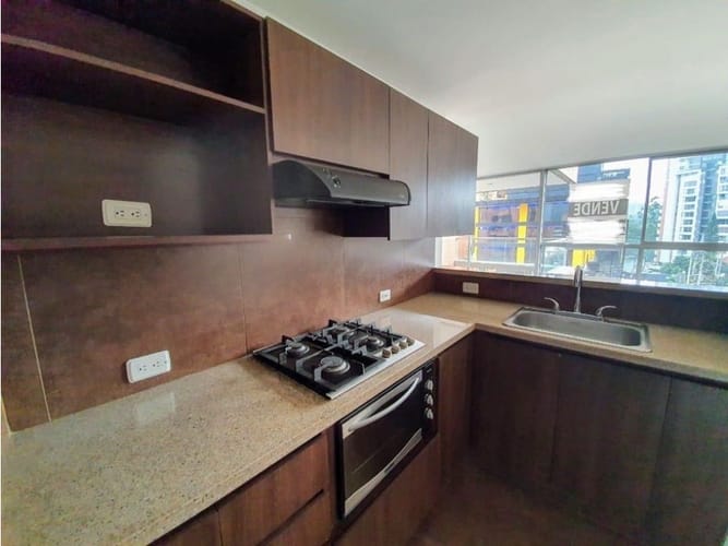 Apartamento de 2 alcobas en venta en Las Vegas, Envigado, 78 m² · foto 3 de 10