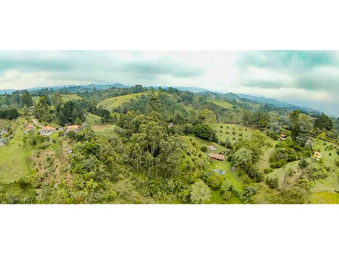 Lote en venta en San Lorenzo, Rionegro, 8300 m² · foto 4 de 11
