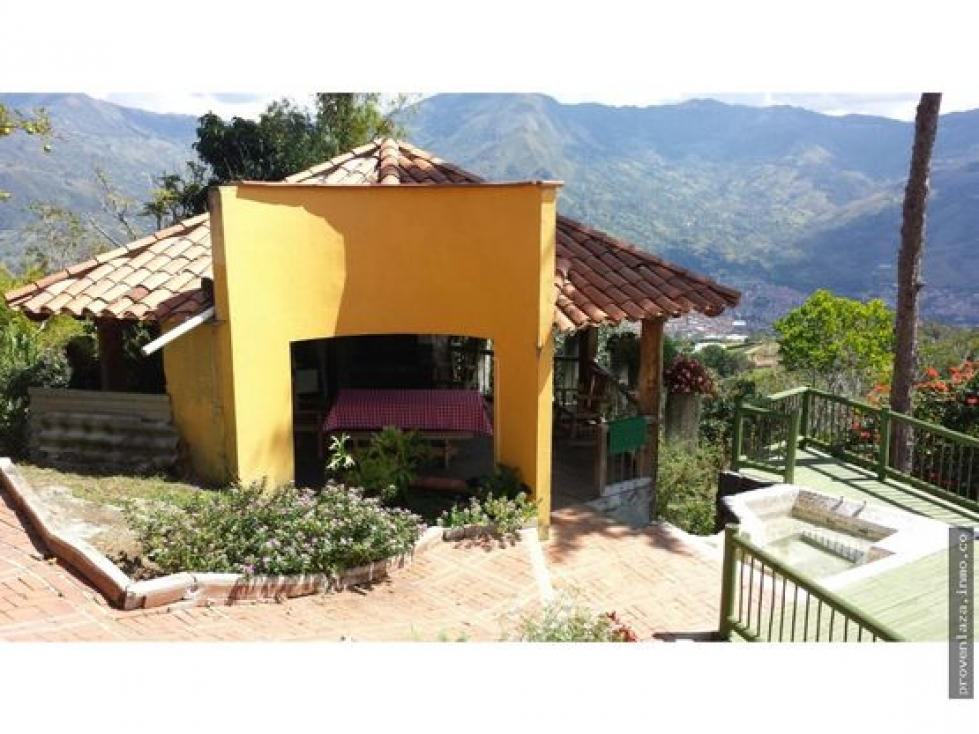 Casa de 6 alcobas en venta en Simon Bolivar Sb (Centro), Copacabana, 950 m² · foto 13 de 16