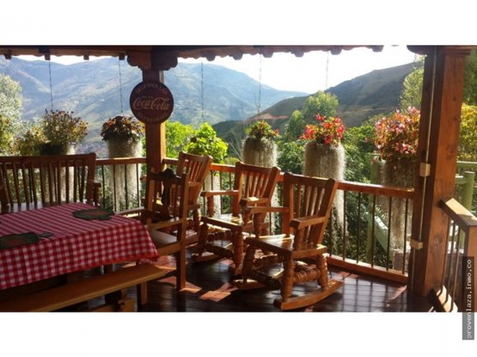 Casa de 6 alcobas en venta en Simon Bolivar Sb (Centro), Copacabana, 950 m² · foto 14 de 16