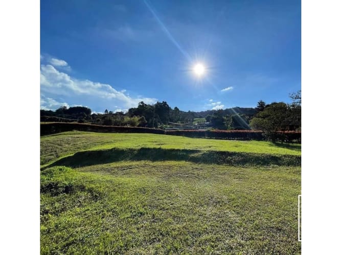 Lote en venta en Sajonia, Rionegro, 3360 m² · foto 4 de 10