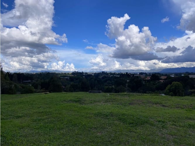 Lote en venta en Sajonia, Rionegro, 3360 m² · foto 9 de 10