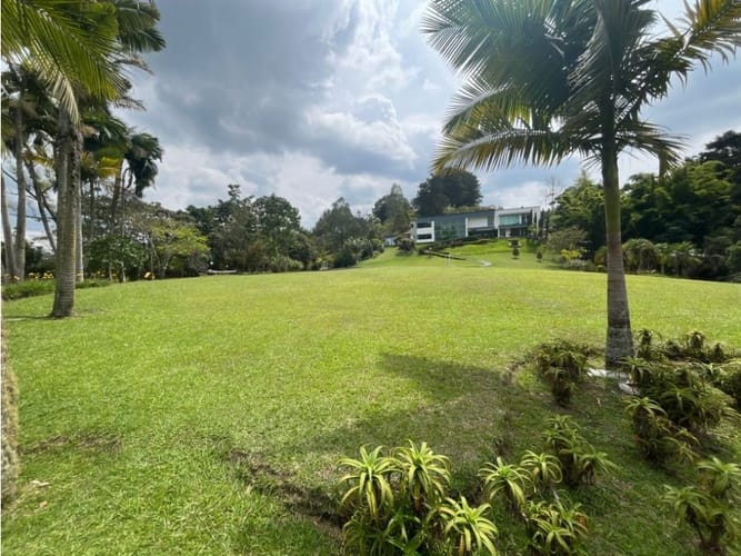 Casa de 4 alcobas en venta en Quirama, Rionegro, 850 m² · foto 2 de 24