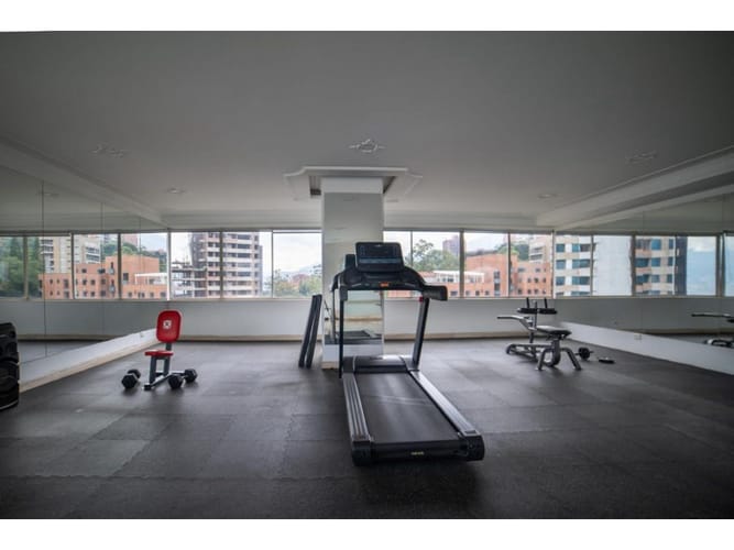 Apartamento de 6 alcobas en venta en Los Balsos, Medellín, 870 m² · foto 6 de 24