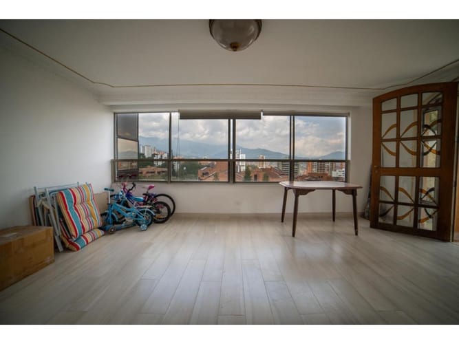 Apartamento de 6 alcobas en venta en Los Balsos, Medellín, 870 m² · foto 8 de 24