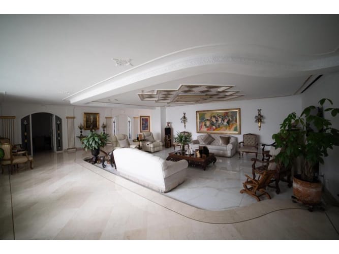 Apartamento de 6 alcobas en venta en Los Balsos, Medellín, 870 m² · foto 12 de 24