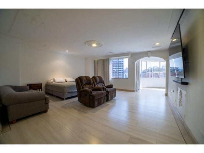 Apartamento de 6 alcobas en venta en Los Balsos, Medellín, 870 m² · foto 23 de 24