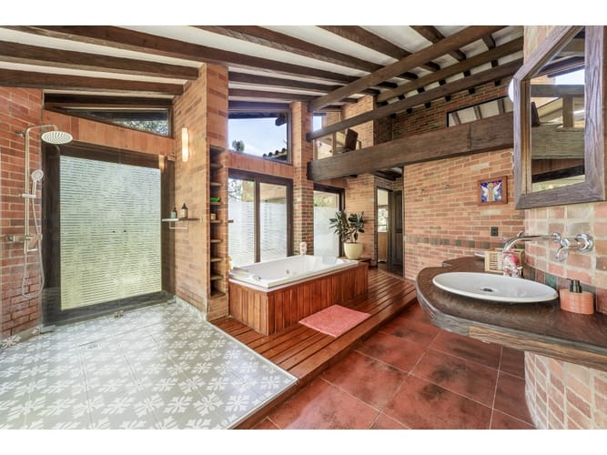 Casa de 4 alcobas en venta en Carrizales, Medellín, 500 m² · foto 4 de 18