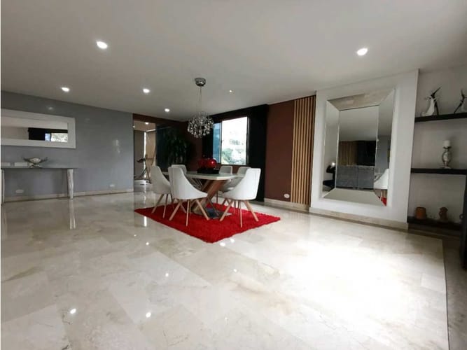 Apartamento de 4 alcobas en venta en San Lucas, Medellín, 400 m² · foto 8 de 24