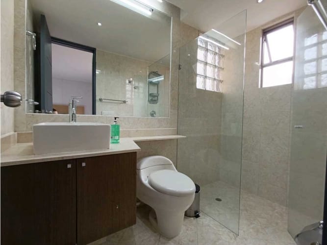Apartamento de 4 alcobas en venta en San Lucas, Medellín, 400 m² · foto 18 de 24