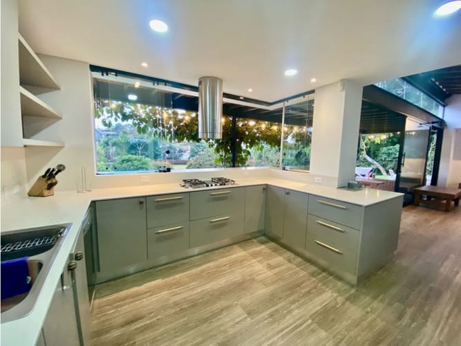 Casa de 4 alcobas en venta en Llano Grande, Rionegro, 360 m² · foto 10 de 24