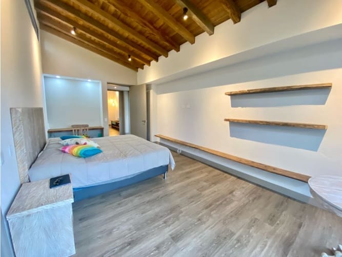Casa de 4 alcobas en venta en Llano Grande, Rionegro, 360 m² · foto 13 de 24